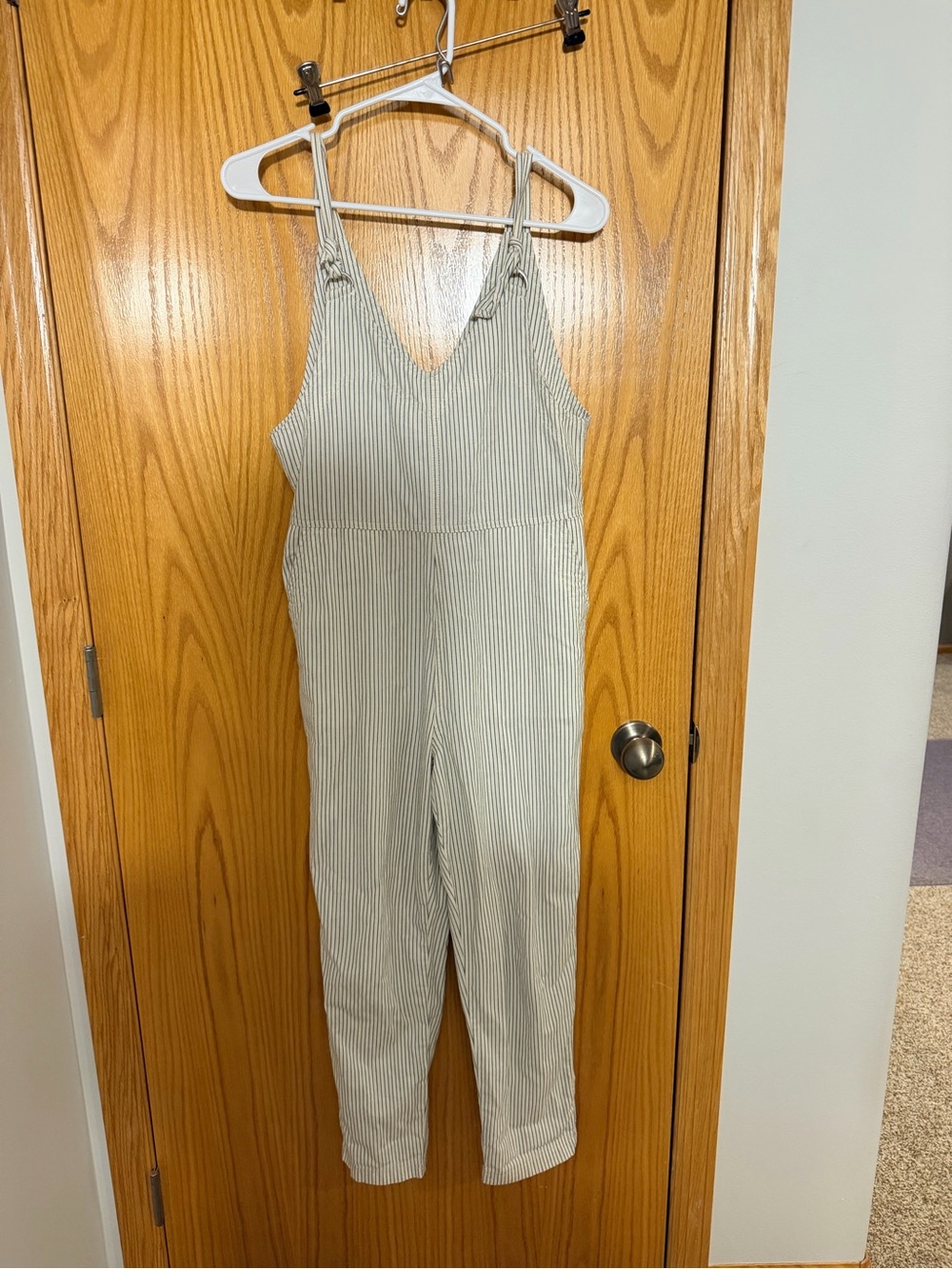 Striped V-Neck Women's Jumpsuit in Light Gray and White